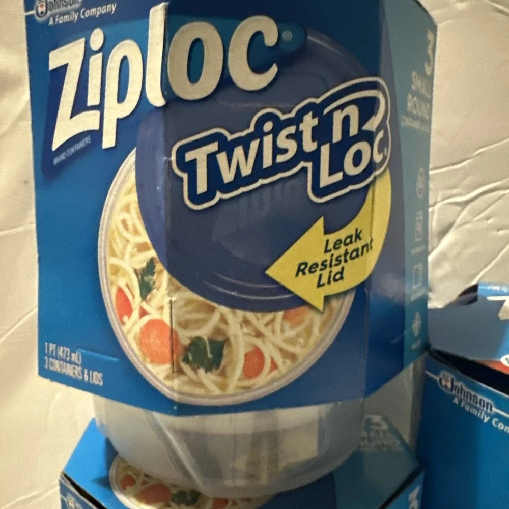 Ziploc Twist 'N Loc Round Containers 2 Small 3Pk 1 Medium 2Pk , 8 Total